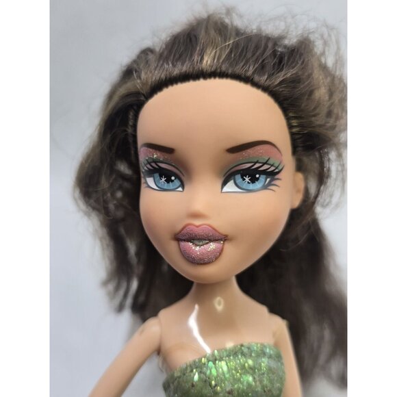 MGA Bratz 2003 Formal Funk Dana Fashion Doll - Picture 9 of 16